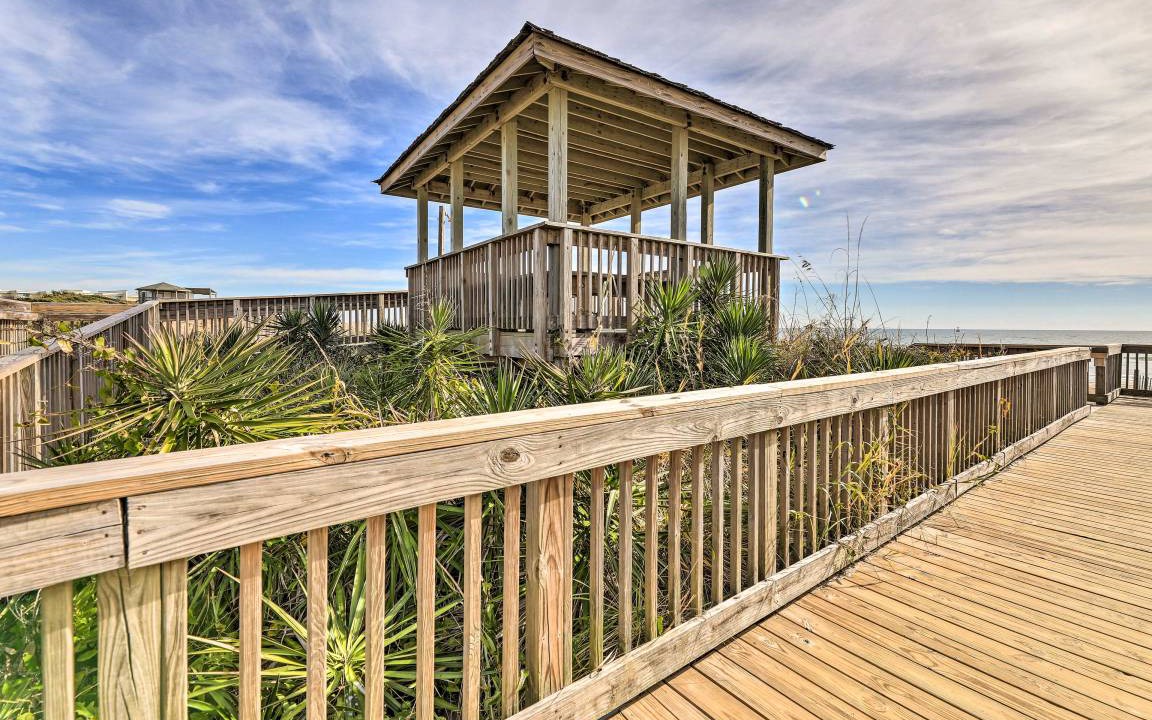 Photo of Patio Balcony in Emerald Isle