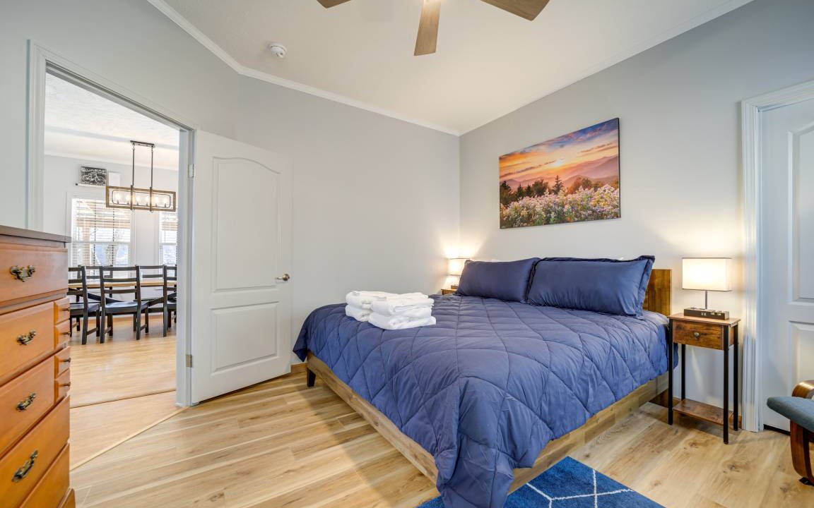 Photo of Bedroom in Cullowhee