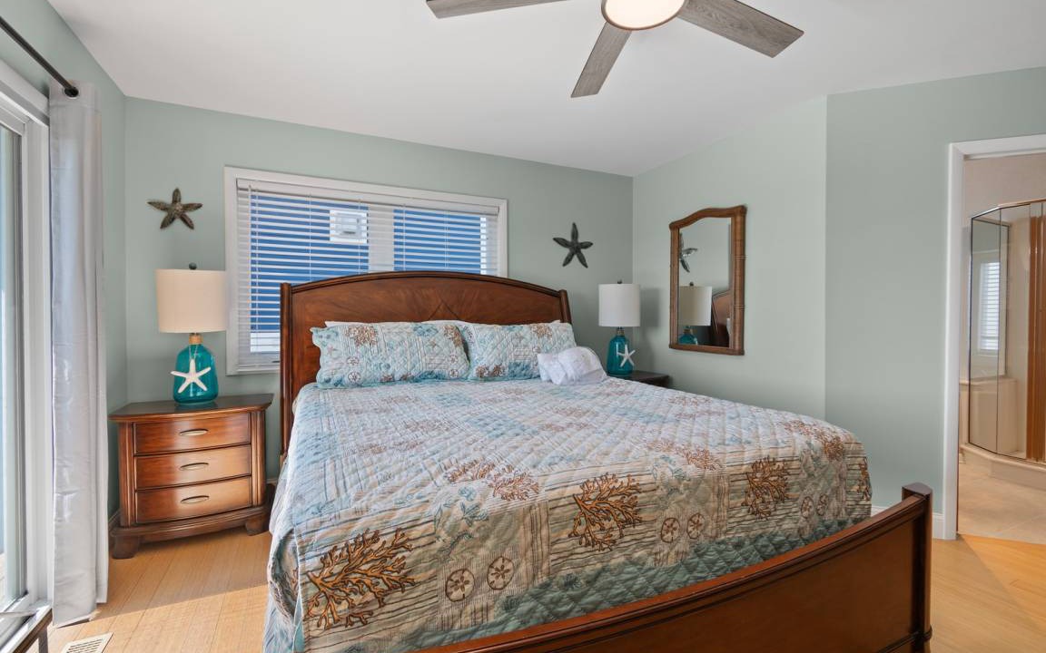 Photo of Bedroom in Caswell Beach