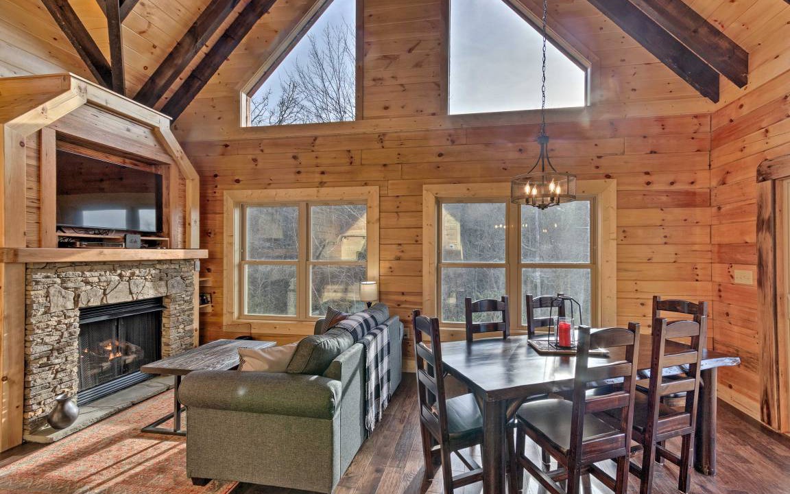 Photo of Livingroom in Bryson City