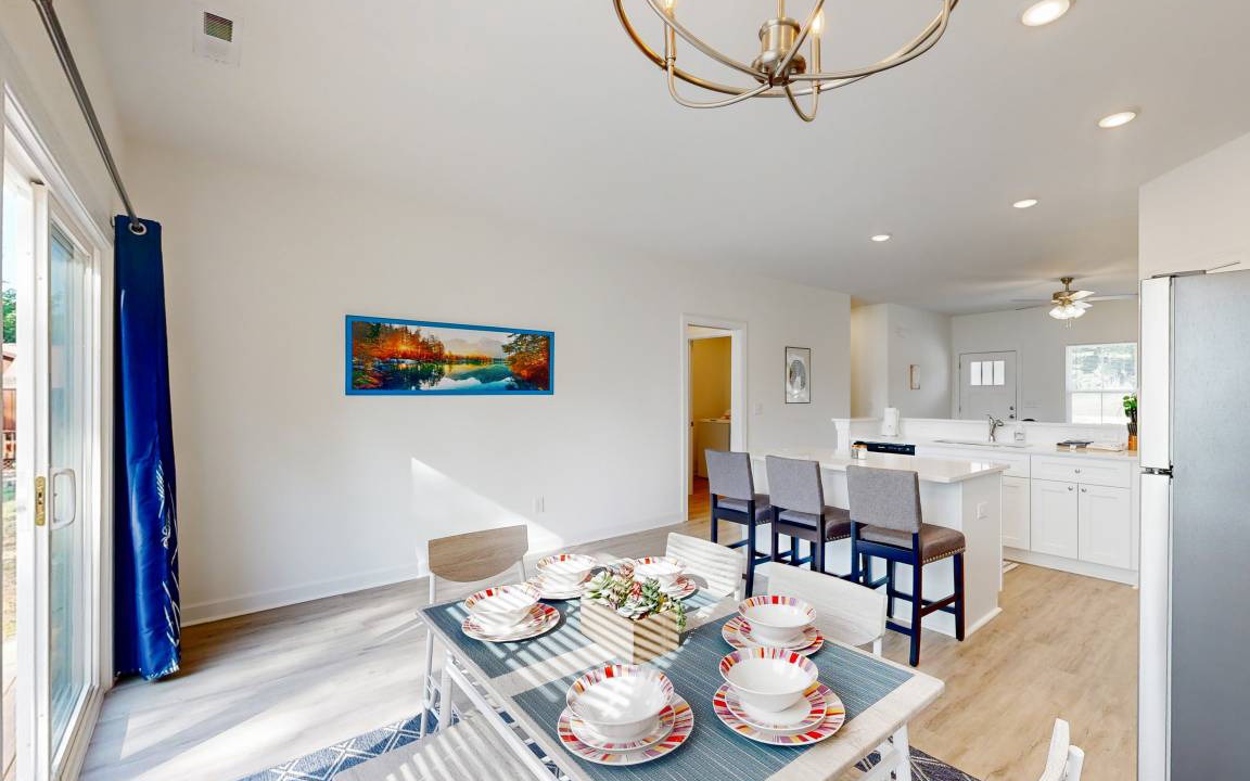 Photo of Livingroom in Southmont