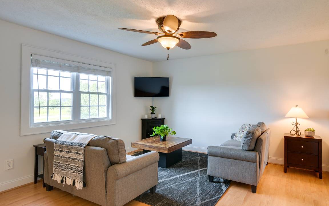 Photo of Livingroom in Mill Spring