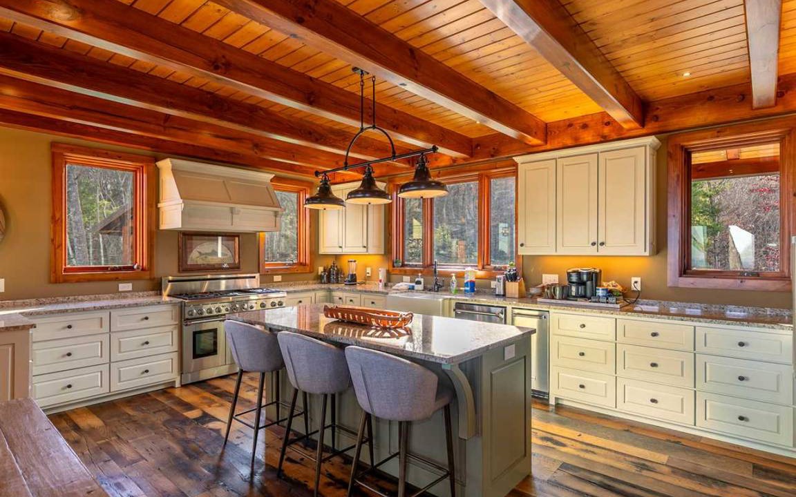 Photo of Kitchen in Apple Ridge