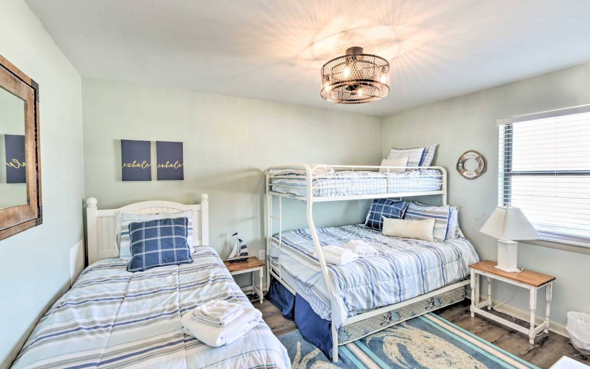 Photo of Bedroom in Indian Beach