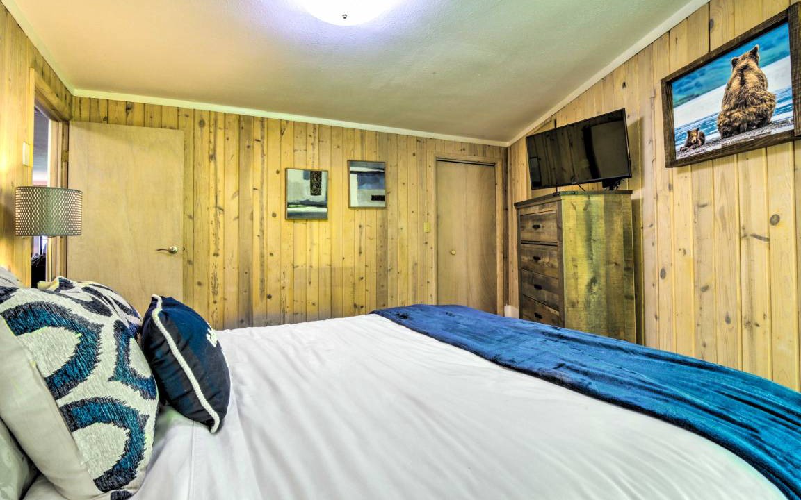 Photo of Bedroom in Waynesville
