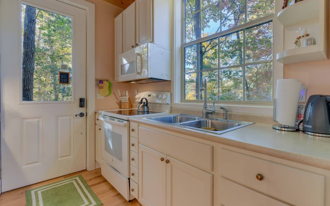 Photo of Kitchen in Hot Springs