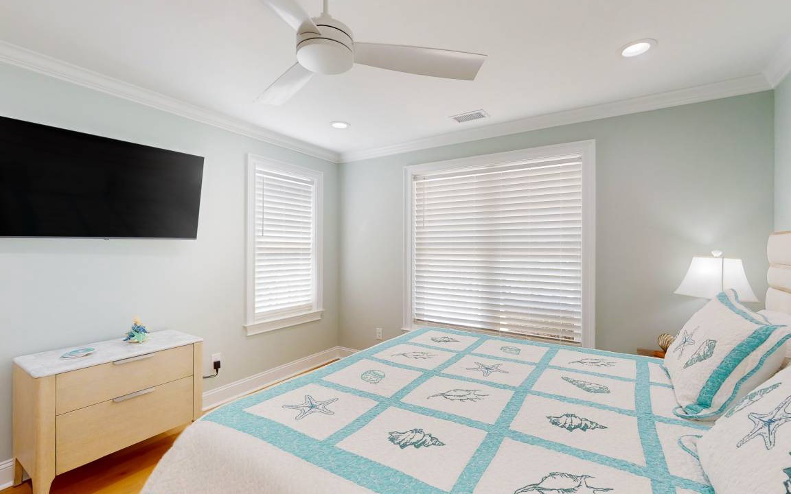 Photo of Bedroom in Sunset Beach
