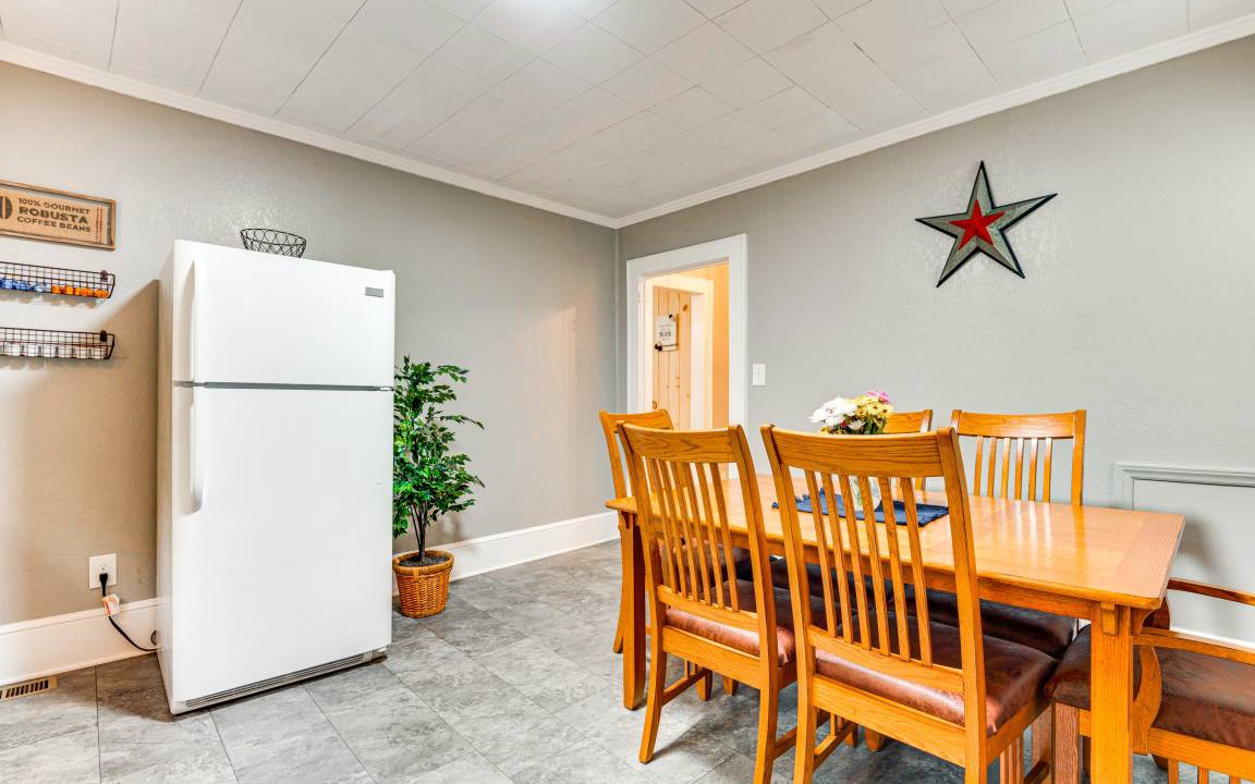 Photo of Livingroom in Forest City