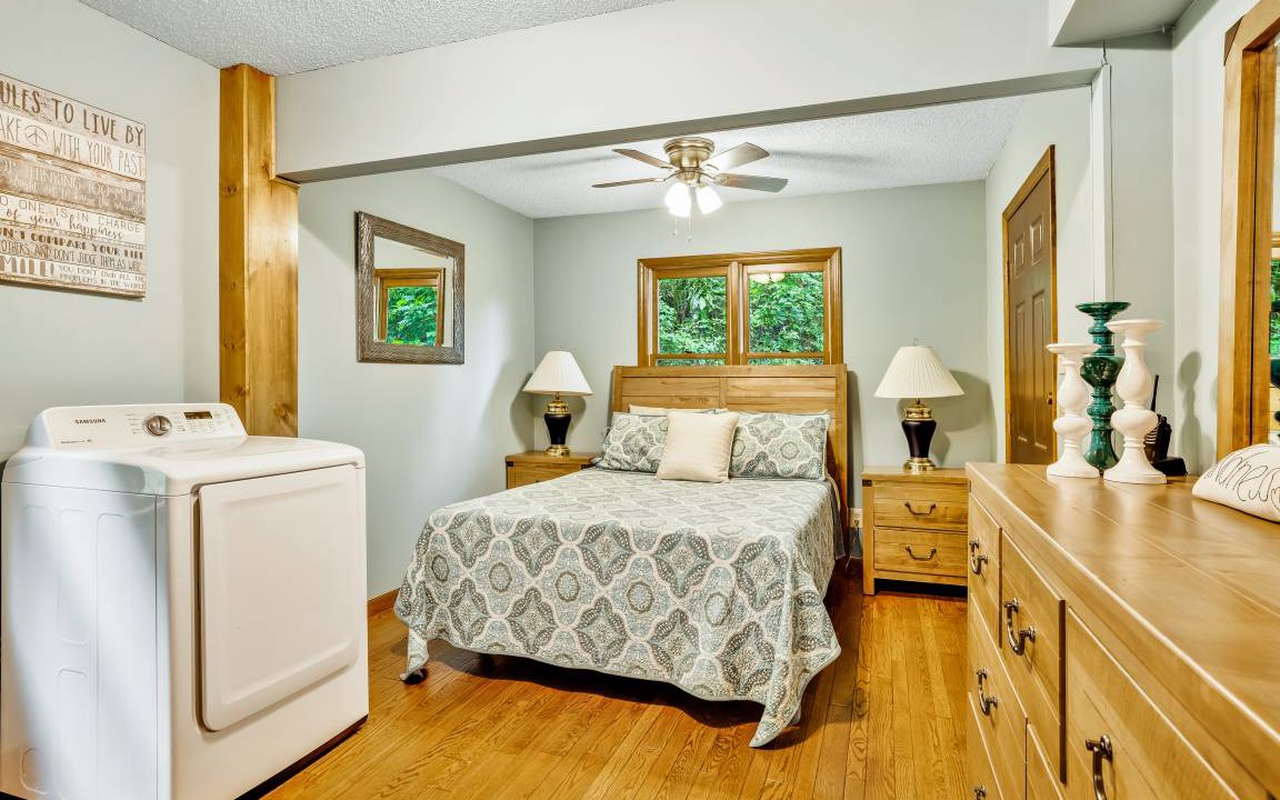 Photo of Bedroom in Cullowhee