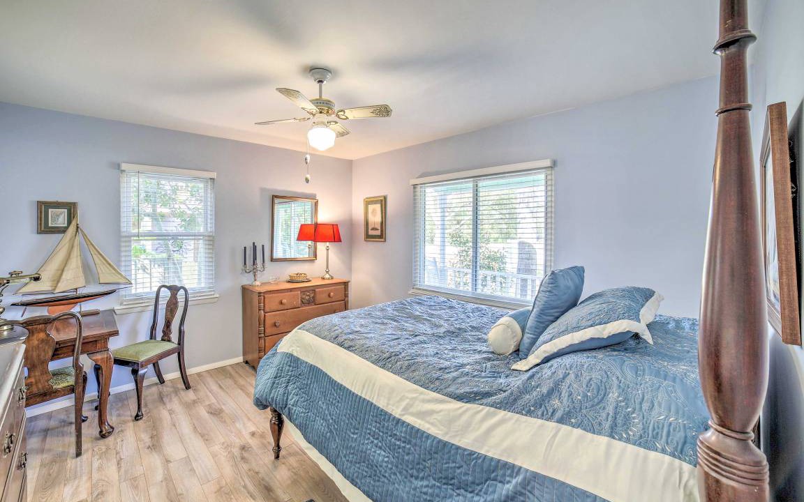 Photo of Bedroom in Long Beach