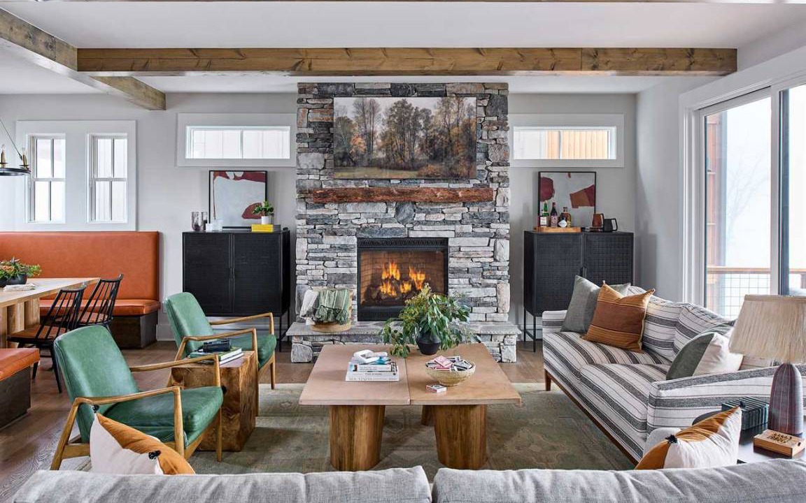 Photo of Livingroom in Lenoir