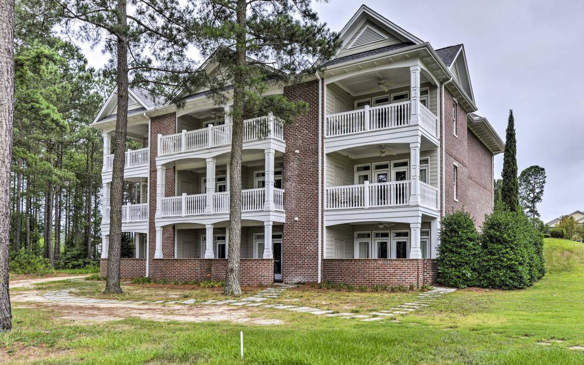 Photo of Buildings in Spring Lake