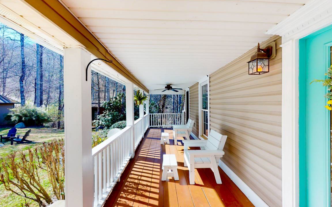 Photo of Patio Balcony in Bryson City