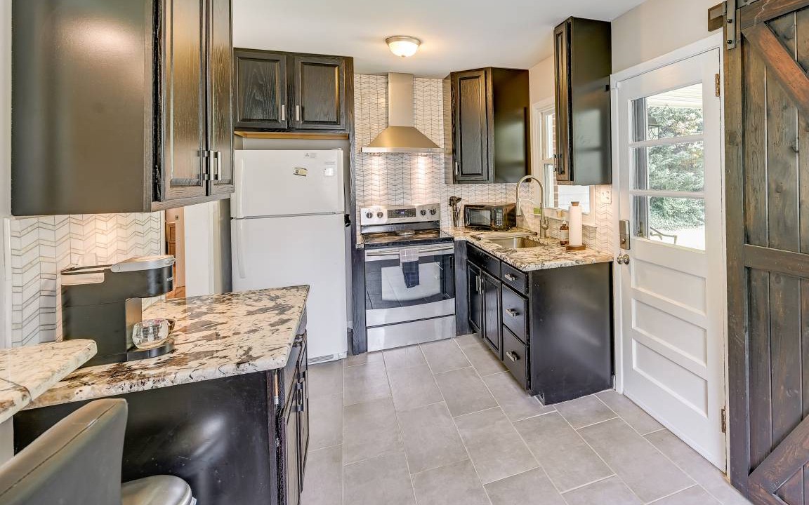 Photo of Kitchen in Old Irving Park
