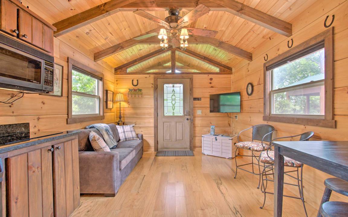 Photo of Livingroom in Mill Spring