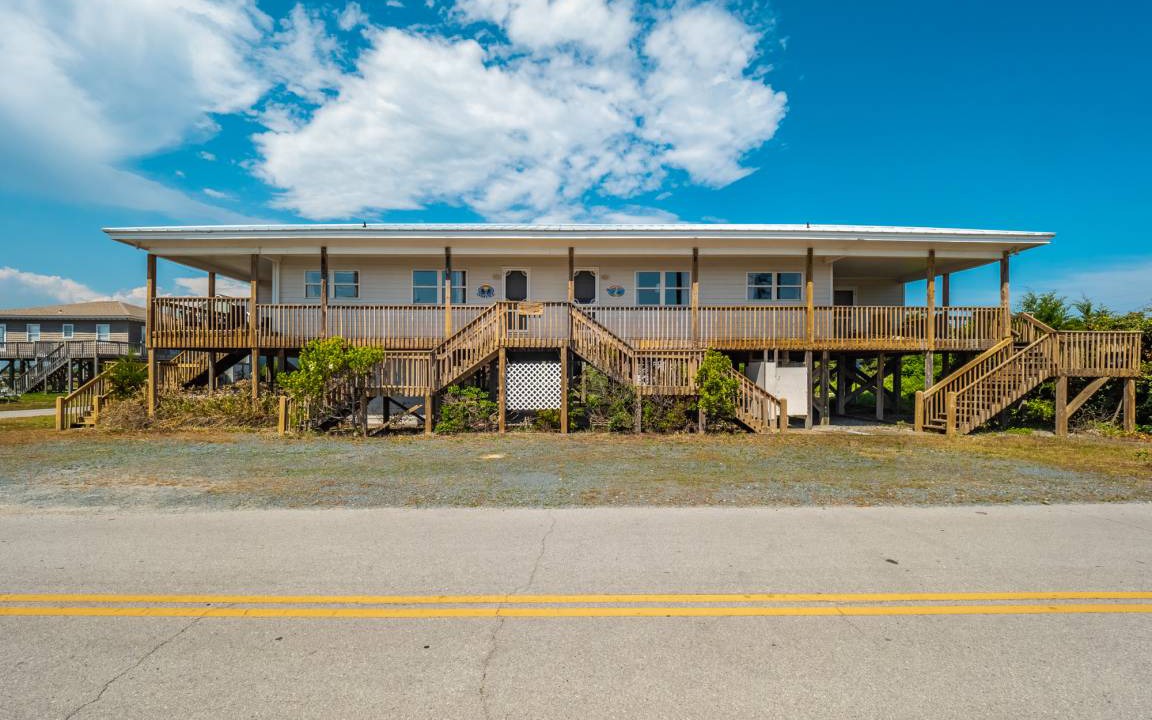 Photo of Buildings in Topsail Beach