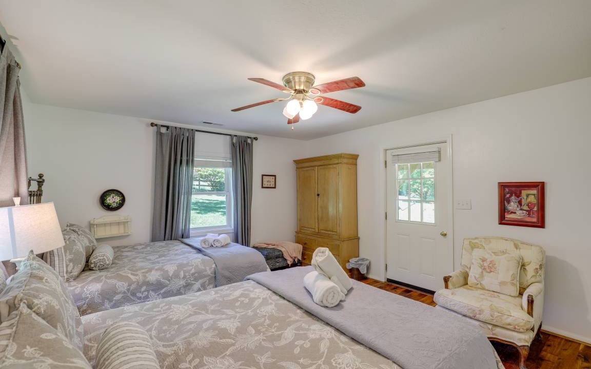Photo of Bedroom in Marshall
