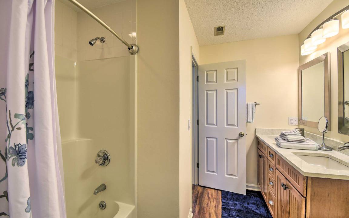 Photo of Bathroom in Sea Trail
