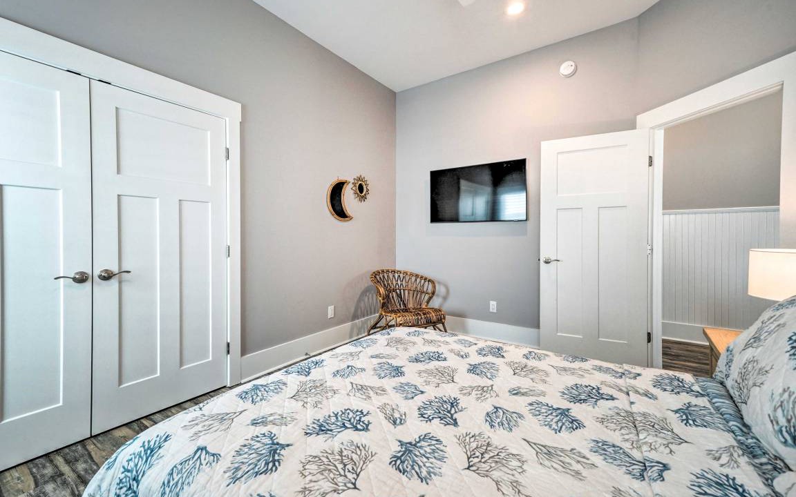 Photo of Bedroom in Wilmington Beach