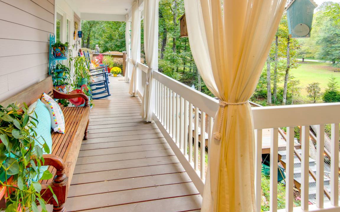Photo of Patio Balcony in Hendersonville