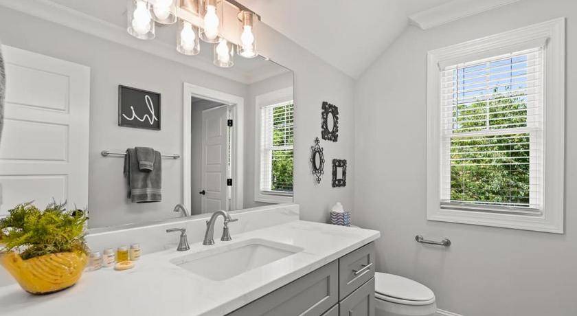Photo of Bathroom in High Point