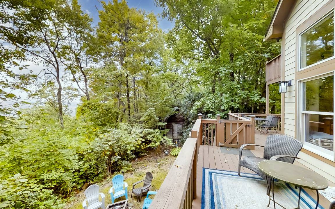 Photo of Patio Balcony in Pisgah Forest
