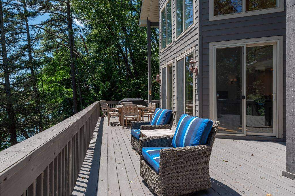 Photo of Patio Balcony in Lake Lure