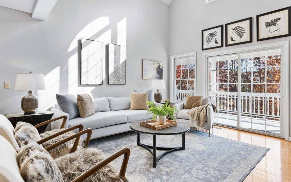 Photo of Livingroom in Weaverville