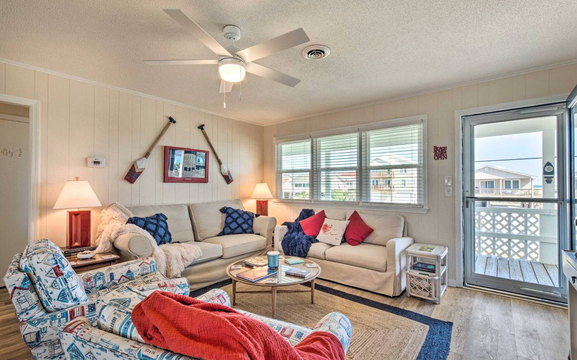 Photo of Livingroom in Topsail Beach