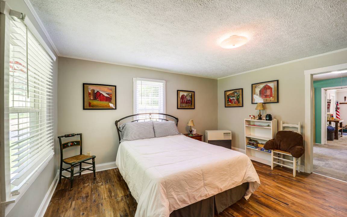 Photo of Bedroom in Bakersville