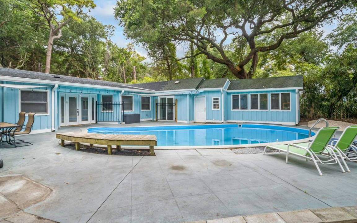 Photo of Others in Pine Knoll Shores