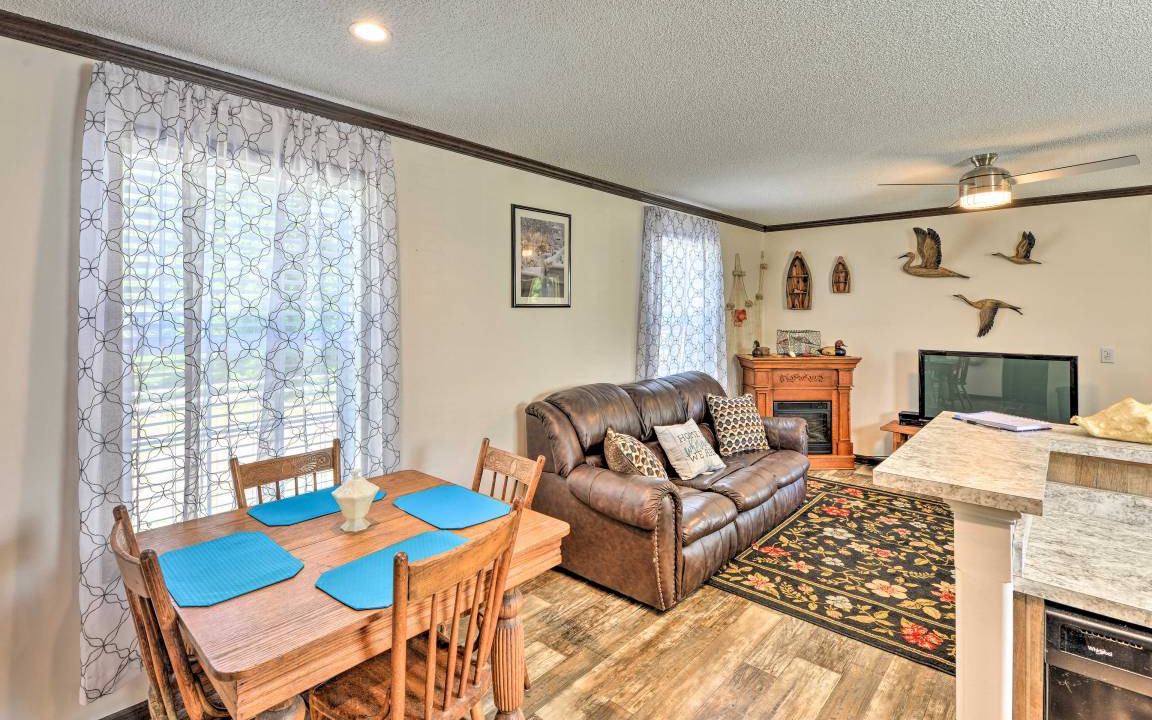 Photo of Livingroom in Harkers Island