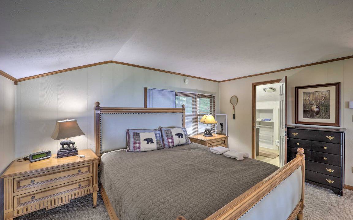Photo of Bedroom in Beech Mountain