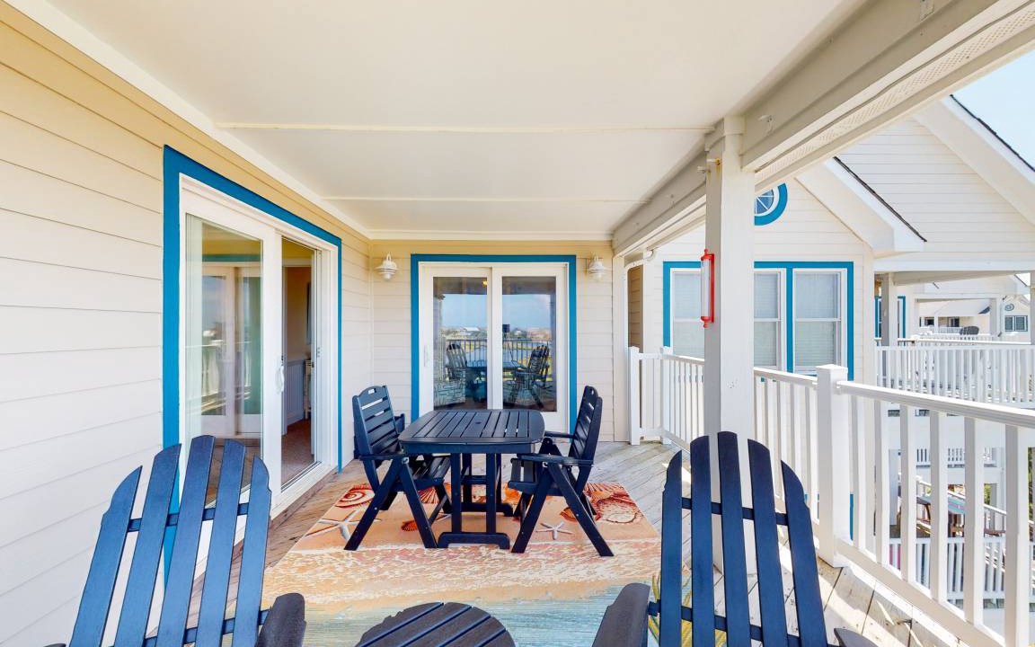 Photo of Patio Balcony in Hatteras