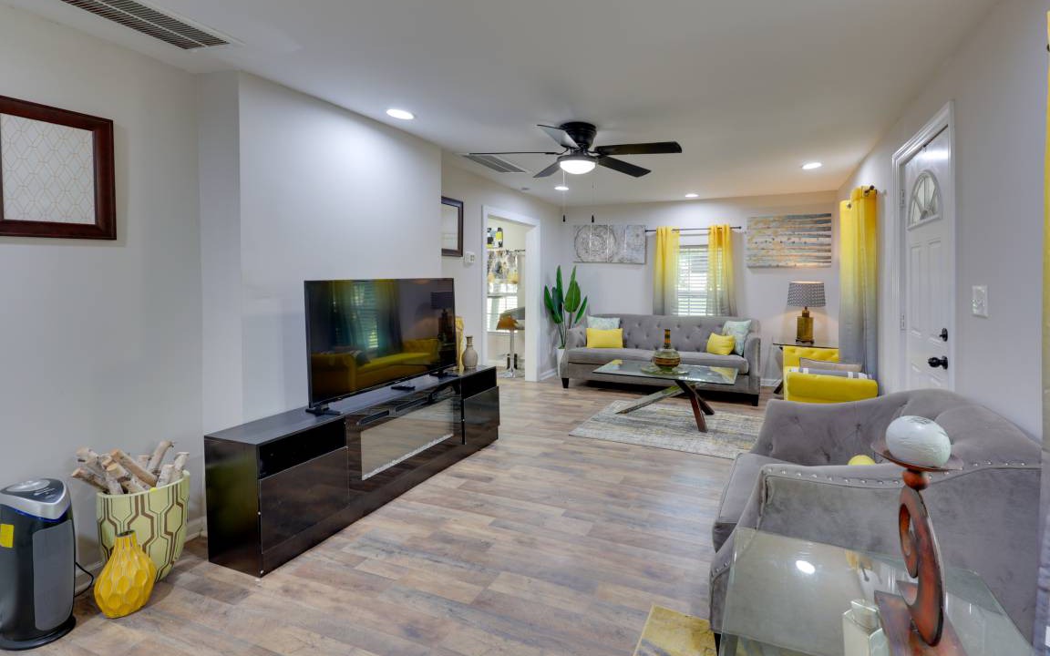 Photo of Livingroom in Greenville
