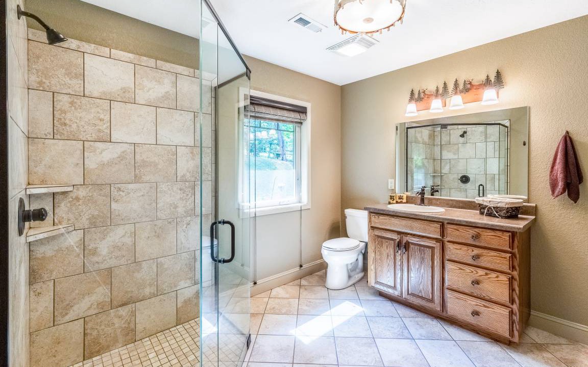 Photo of Bathroom in Otto