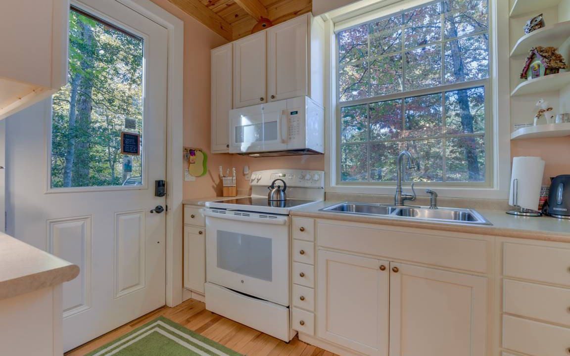 Photo of Kitchen in Hot Springs