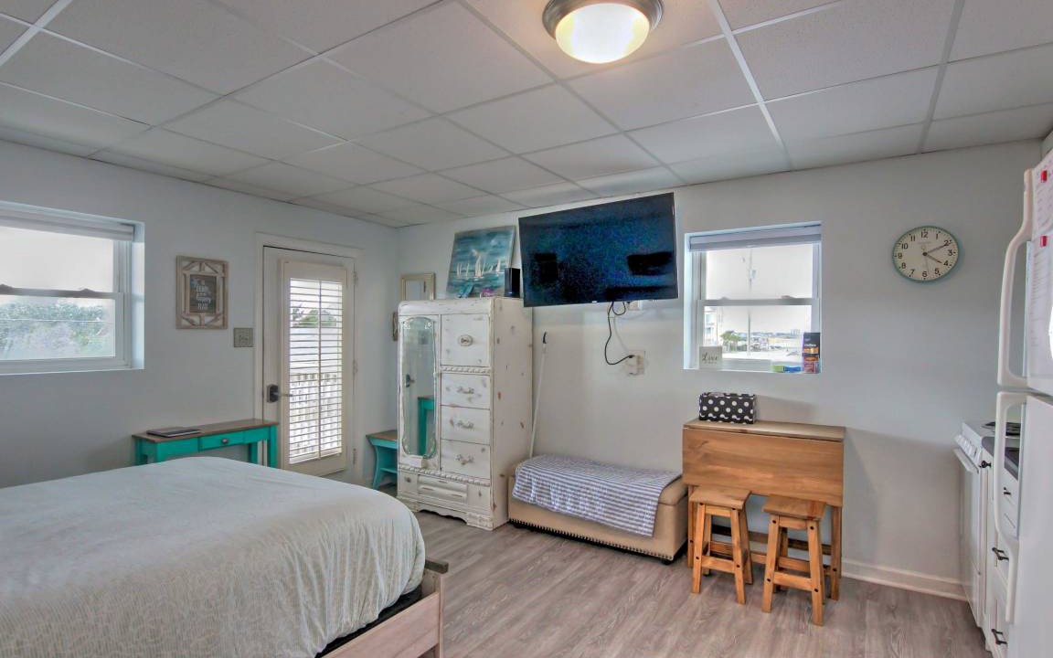 Photo of Bedroom in Atlantic Beach