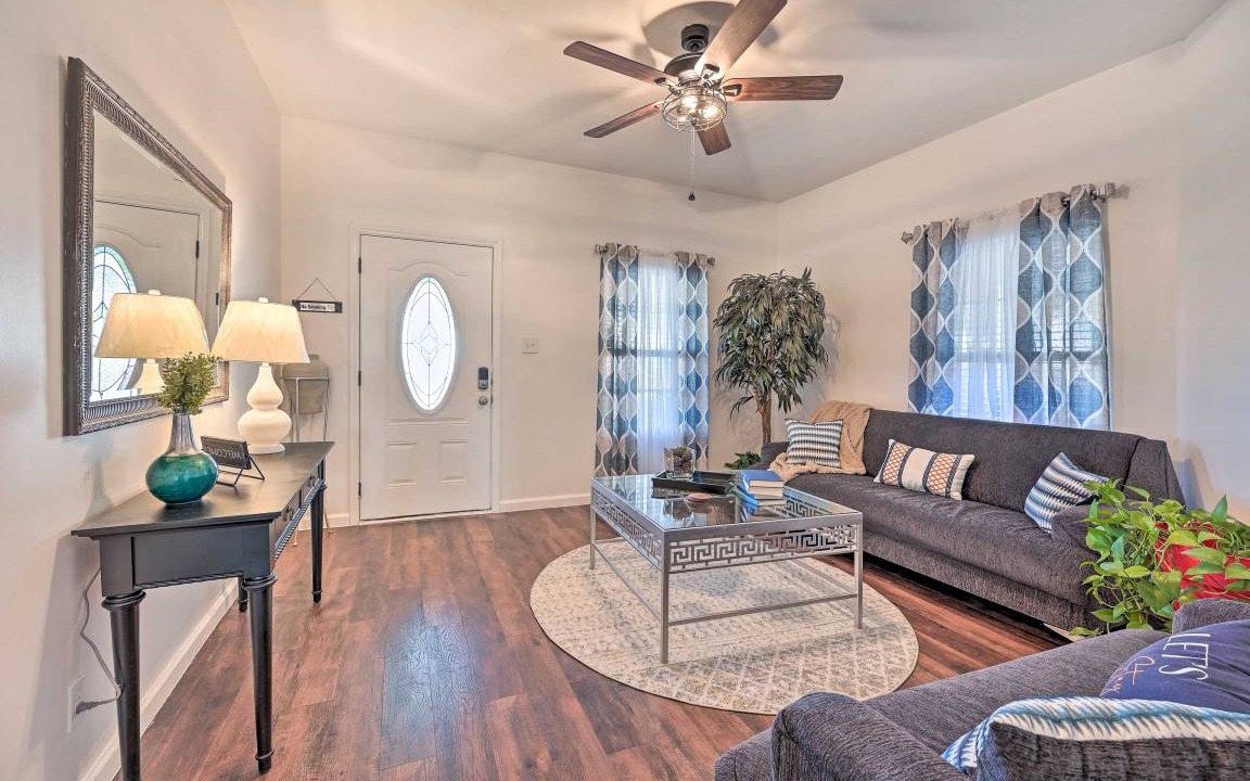 Photo of Livingroom in Winston - Salem