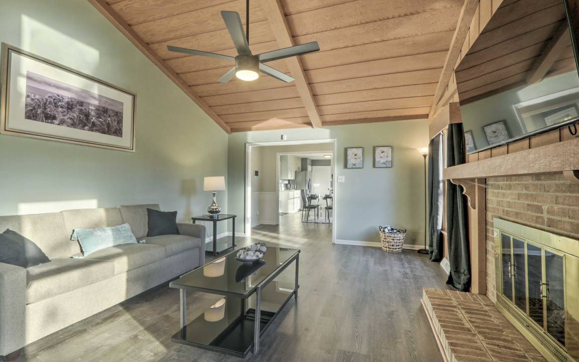 Photo of Livingroom in Greensboro