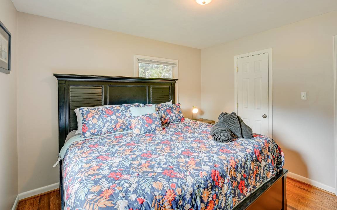 Photo of Bedroom in Old Irving Park
