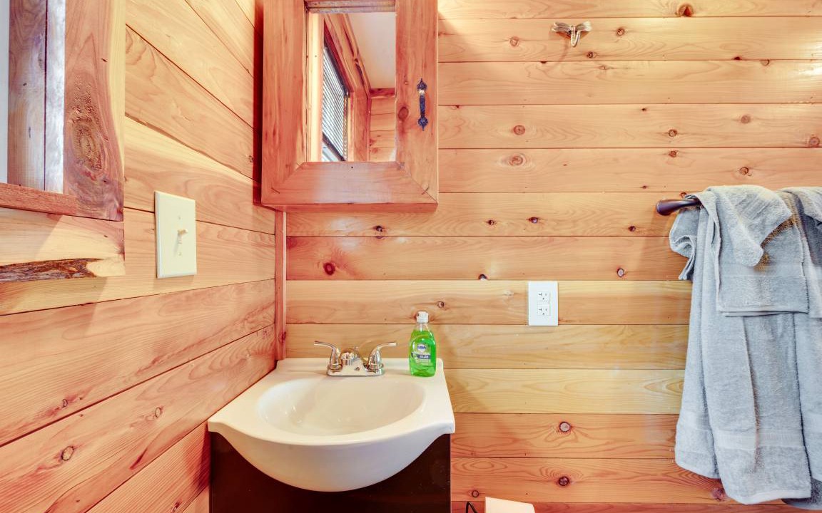 Photo of Bathroom in Troy