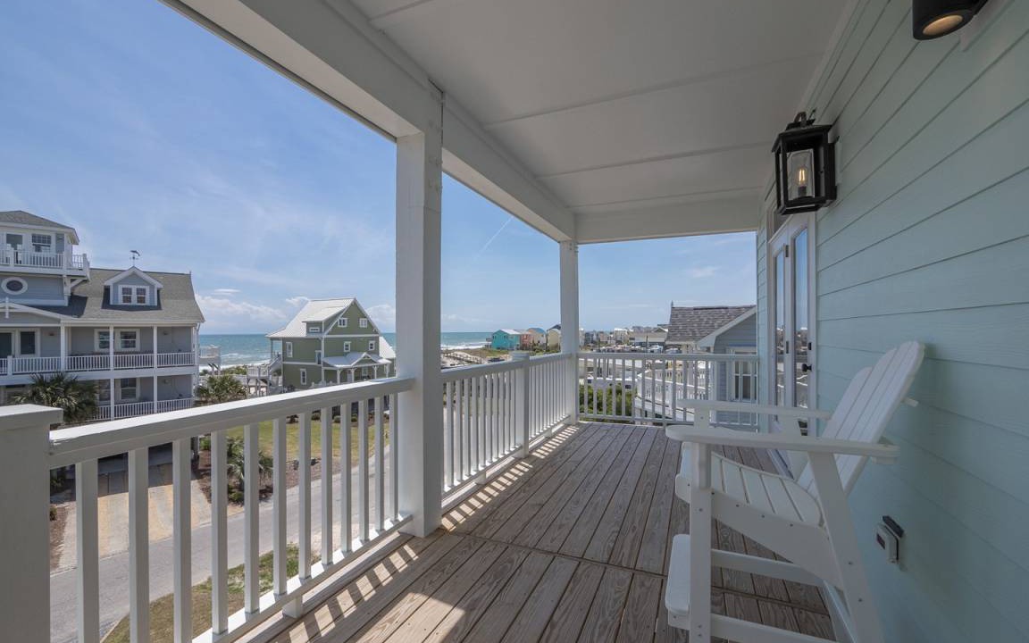 Photo of Patio Balcony in Village of Stump Sound