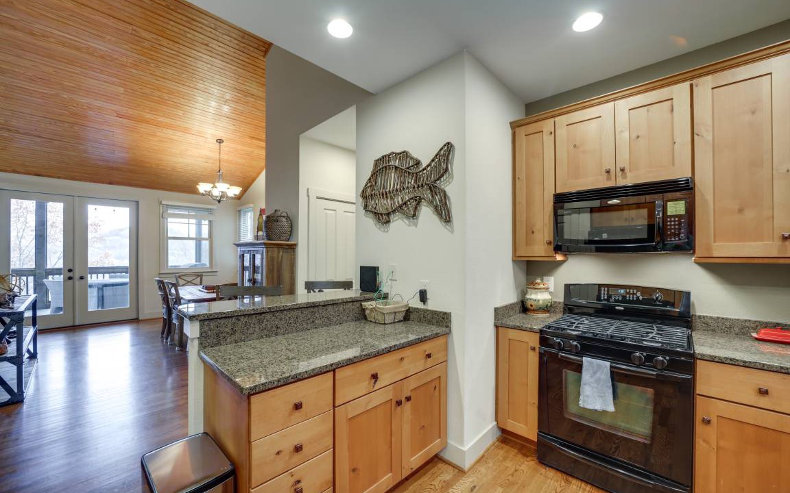 Photo of Kitchen in Bear Lake Reserve