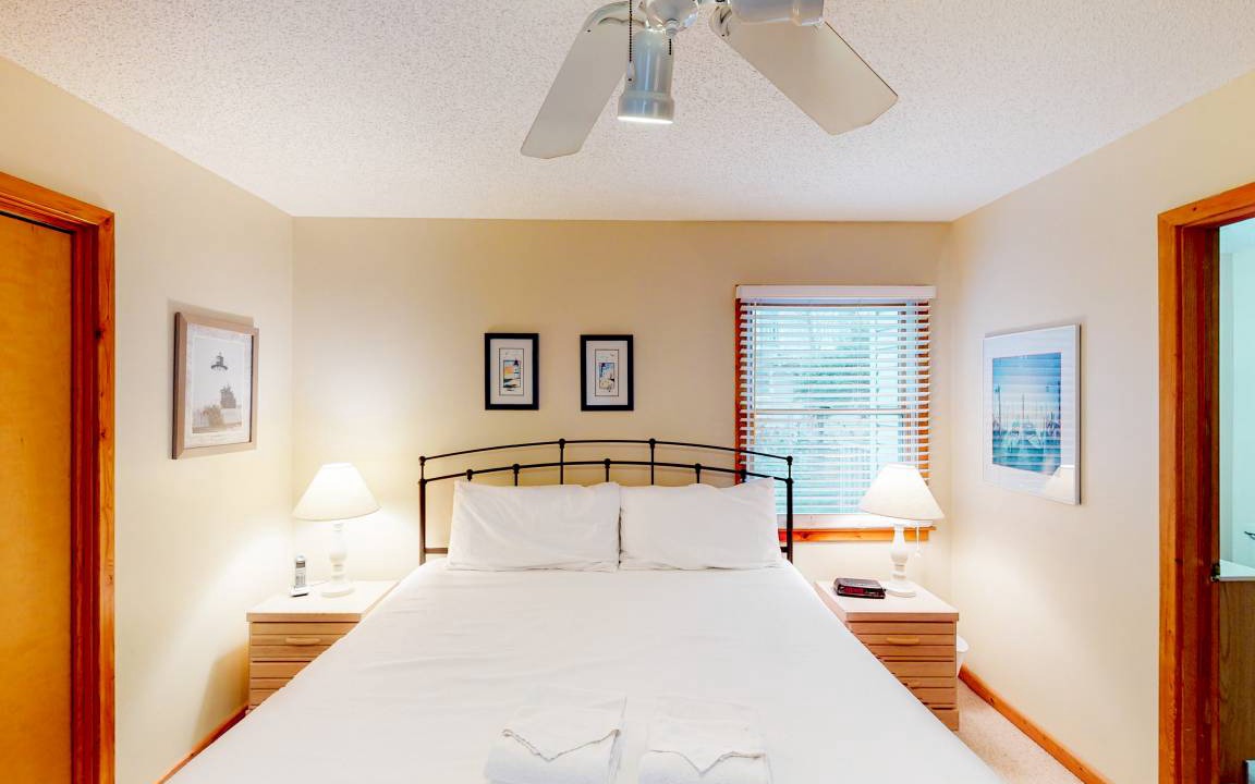 Photo of Bedroom in Corolla Village