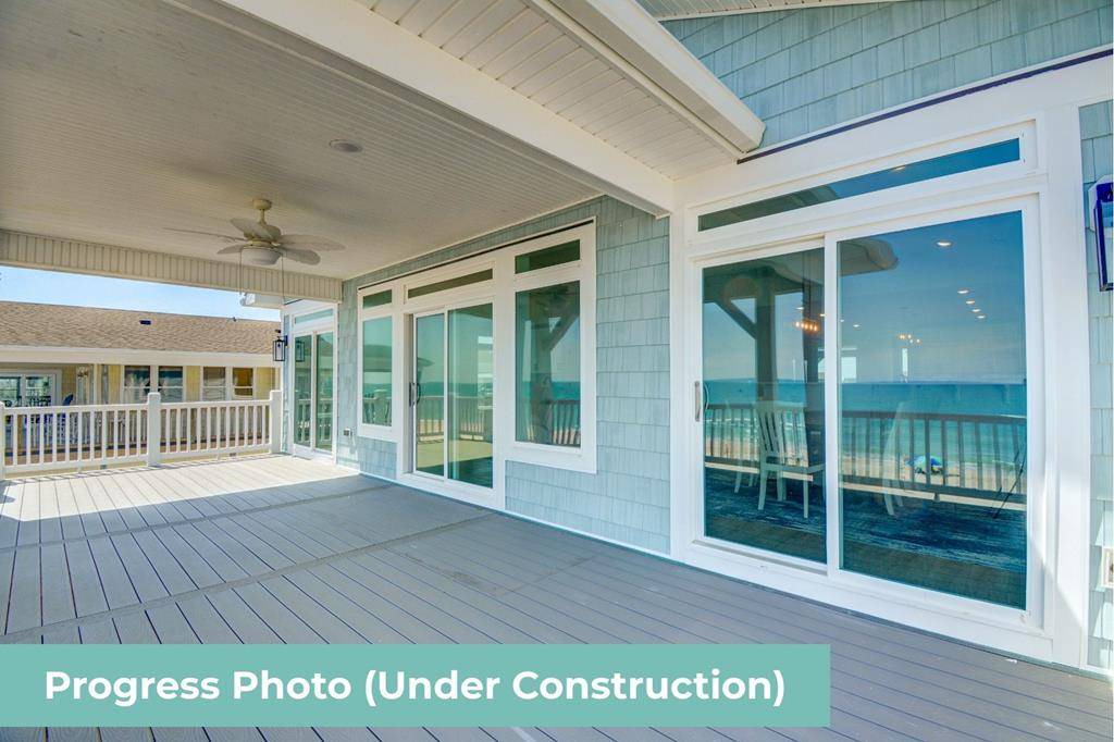 Photo of Patio Balcony in North Topsail Beach