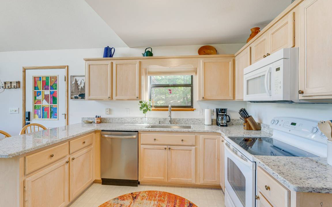 Photo of Kitchen in Upper Peachtree