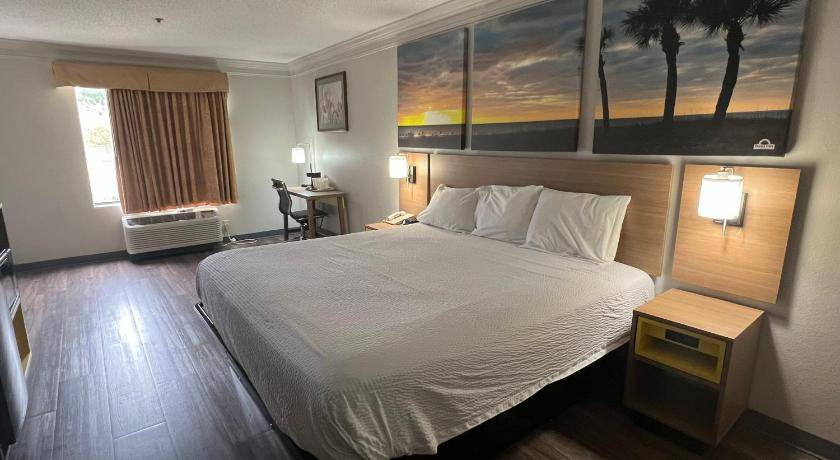 Photo of Bedroom in Louisburg