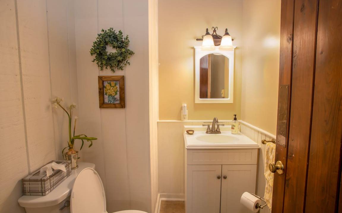 Photo of Bathroom in Apple Ridge