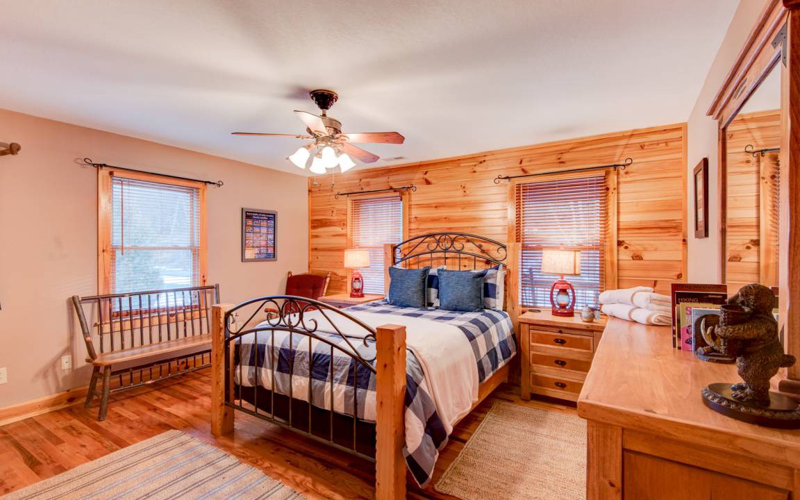 Photo of Bedroom in Todd